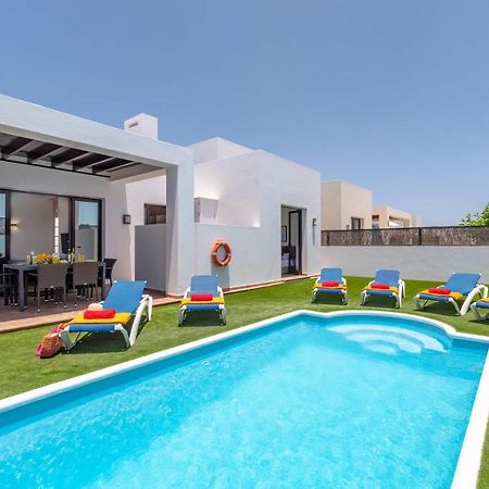 Villa Janubio By Villa Plus Плая Бланка Екстериор снимка