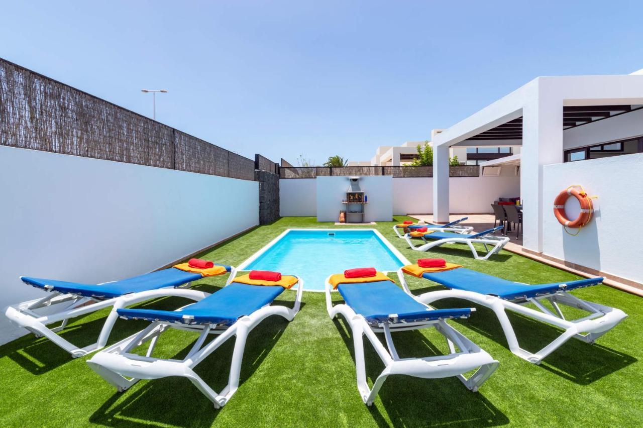 Villa Janubio By Villa Plus Плая Бланка Екстериор снимка